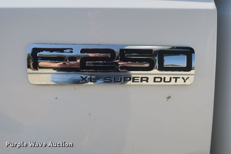 image for item DB10194 2007 Ford F250 Super Duty pickup truck