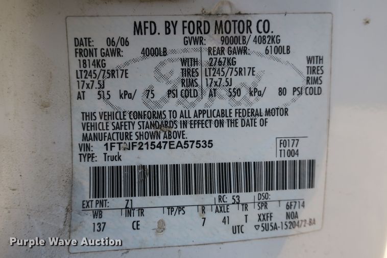 image for item DB10194 2007 Ford F250 Super Duty pickup truck