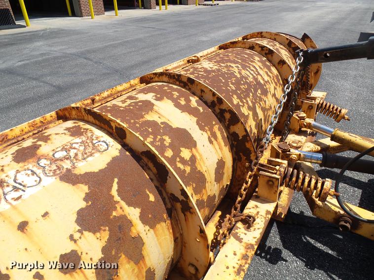 image for item DB2179 2005 International 7400 Crew Cab dump truck