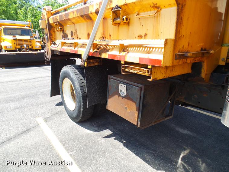 image for item DB2179 2005 International 7400 Crew Cab dump truck
