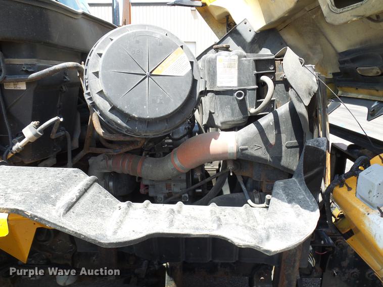 image for item DB2179 2005 International 7400 Crew Cab dump truck