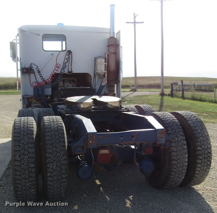 image for item DB4973 1985 International COF9670 Series XL semi truck