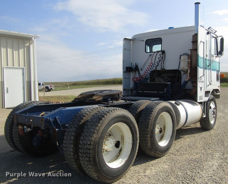 image for item DB4973 1985 International COF9670 Series XL semi truck