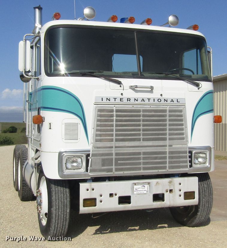 image for item DB4973 1985 International COF9670 Series XL semi truck