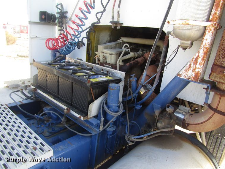 image for item DB4973 1985 International COF9670 Series XL semi truck