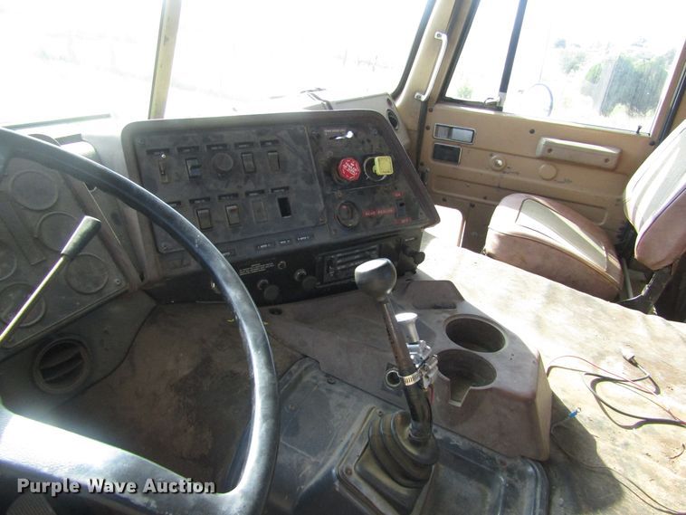 image for item DB4973 1985 International COF9670 Series XL semi truck