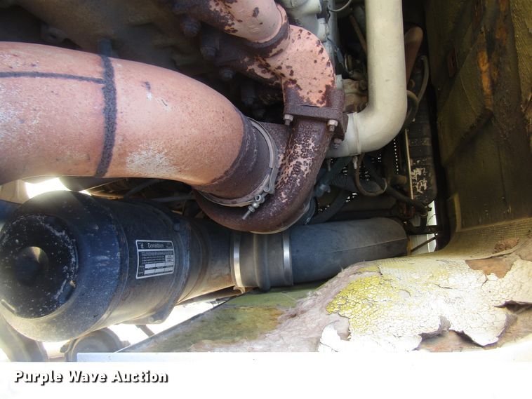 image for item DB4973 1985 International COF9670 Series XL semi truck