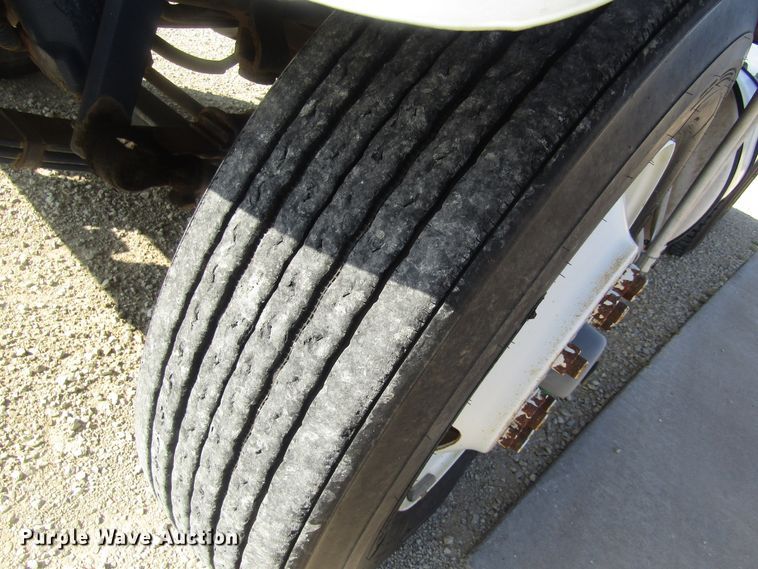 image for item DB4973 1985 International COF9670 Series XL semi truck