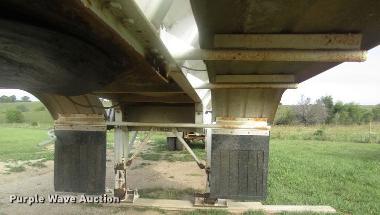 image for item DB4974 1986 Walker 304SS tank trailer