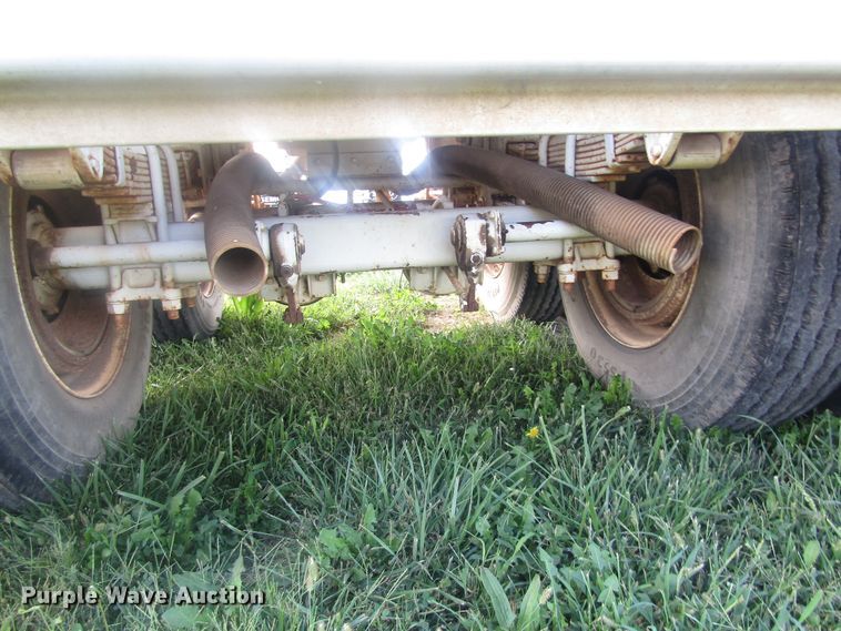 image for item DB4974 1986 Walker 304SS tank trailer