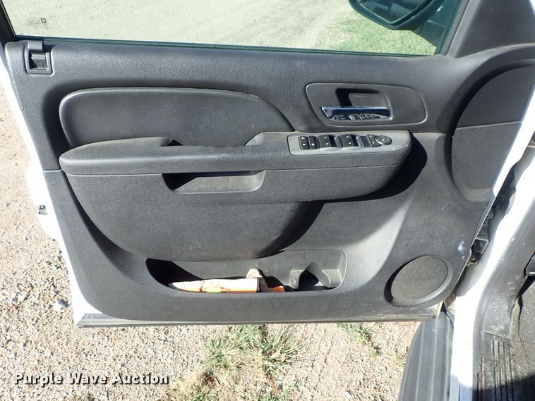 image for item DB7674 2010 Chevrolet Tahoe Police SUV