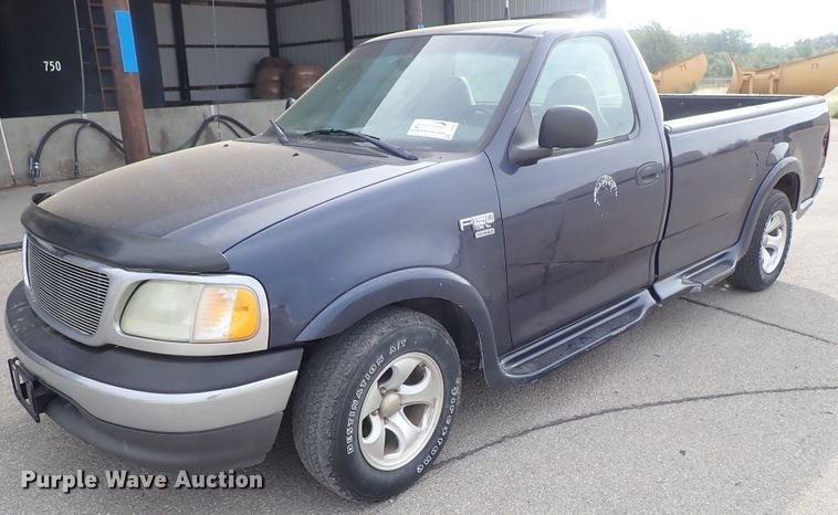 image for item DB7691 2002 Ford F150 pickup truck