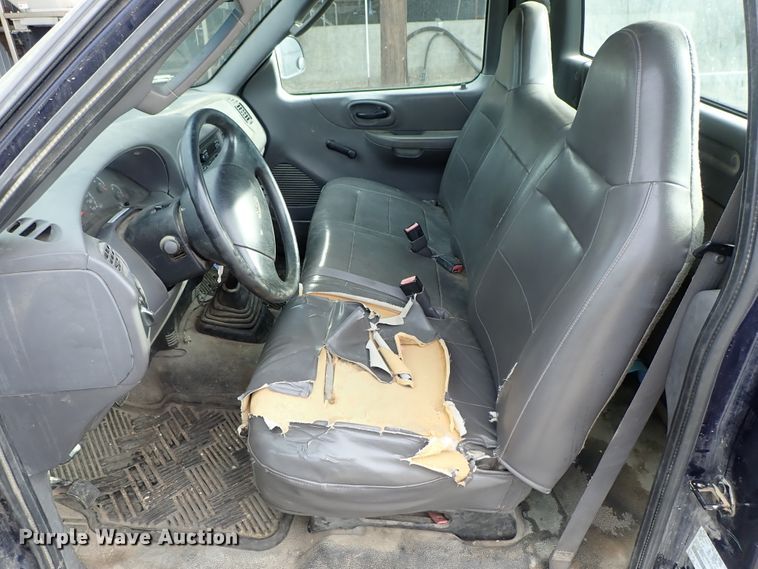 image for item DB7691 2002 Ford F150 pickup truck