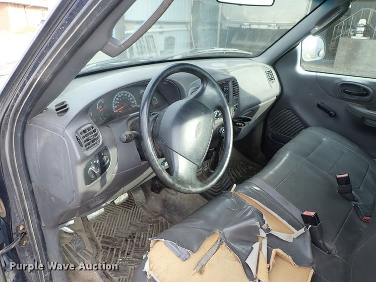 image for item DB7691 2002 Ford F150 pickup truck