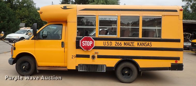 image for item DB7710 2002 Chevrolet Express G3500 Blue Bird school bus