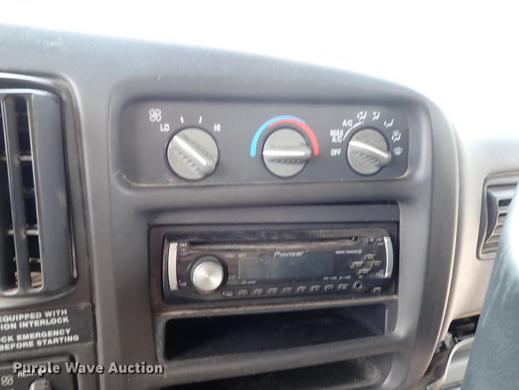 image for item DB7710 2002 Chevrolet Express G3500 Blue Bird school bus