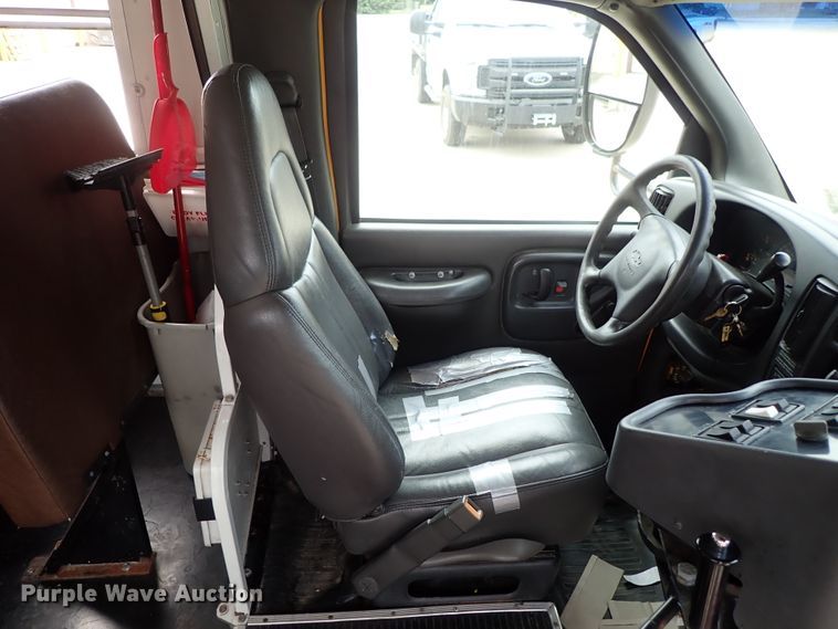 image for item DB7710 2002 Chevrolet Express G3500 Blue Bird school bus