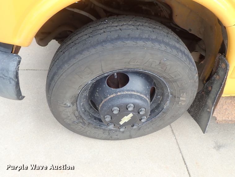 image for item DB7710 2002 Chevrolet Express G3500 Blue Bird school bus