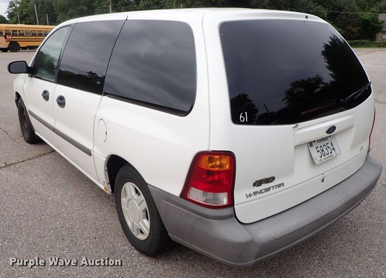image for item DB7711 2002 Ford Windstar van
