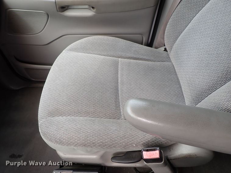 image for item DB7711 2002 Ford Windstar van