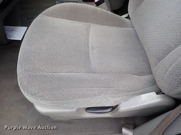 image for item DB7711 2002 Ford Windstar van