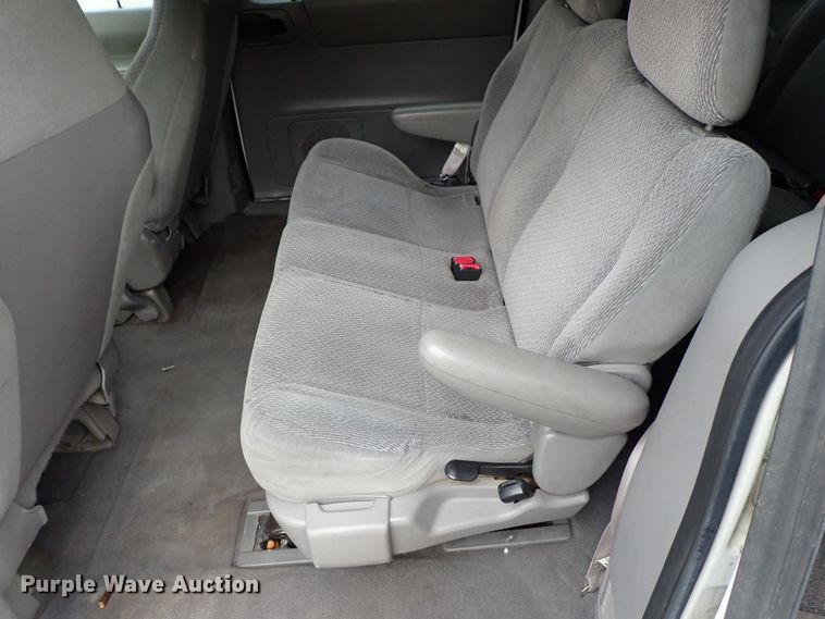 image for item DB7711 2002 Ford Windstar van