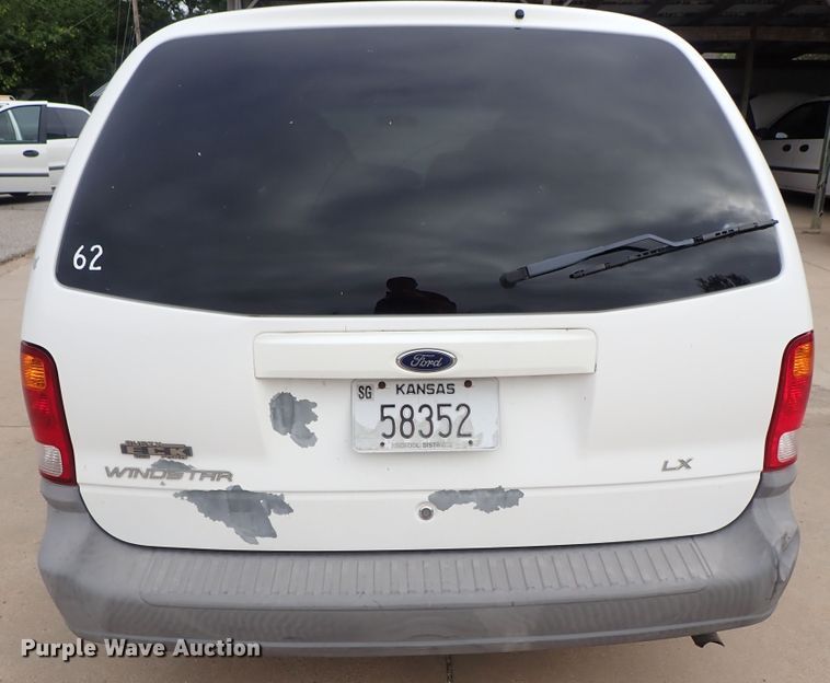 image for item DB7712 2002 Ford Windstar van