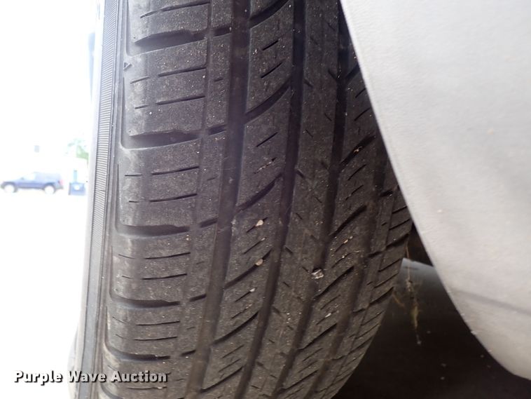 image for item DB7712 2002 Ford Windstar van