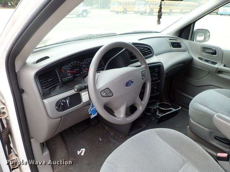 image for item DB7713 2003 Ford Windstar van