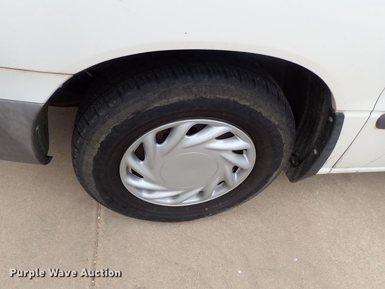 image for item DB7713 2003 Ford Windstar van