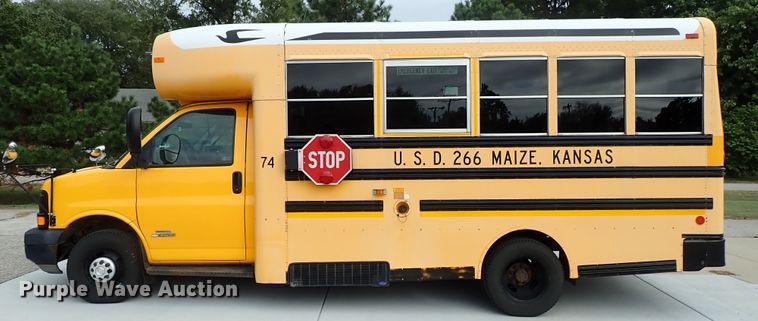 image for item DB7715 2006 Chevrolet Express 3500 Blue Bird school bus