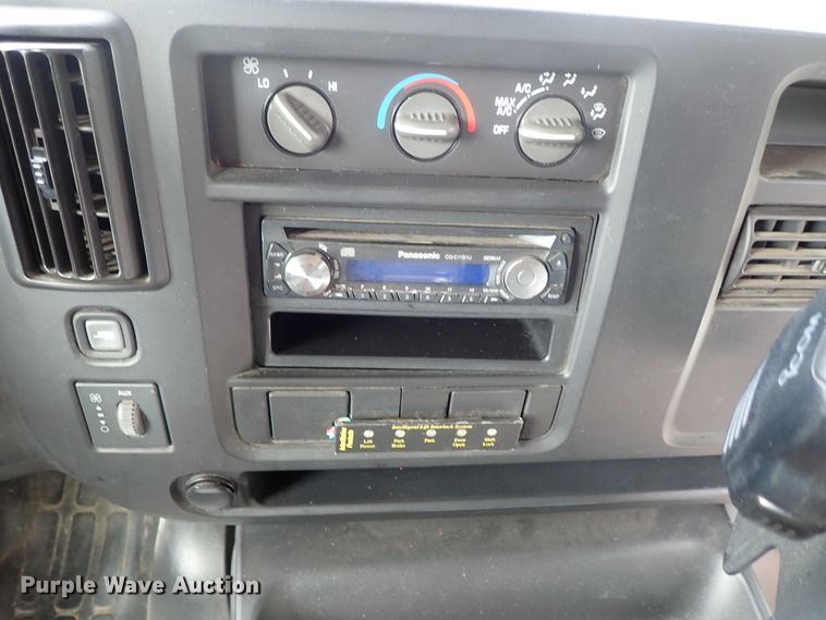 image for item DB7715 2006 Chevrolet Express 3500 Blue Bird school bus