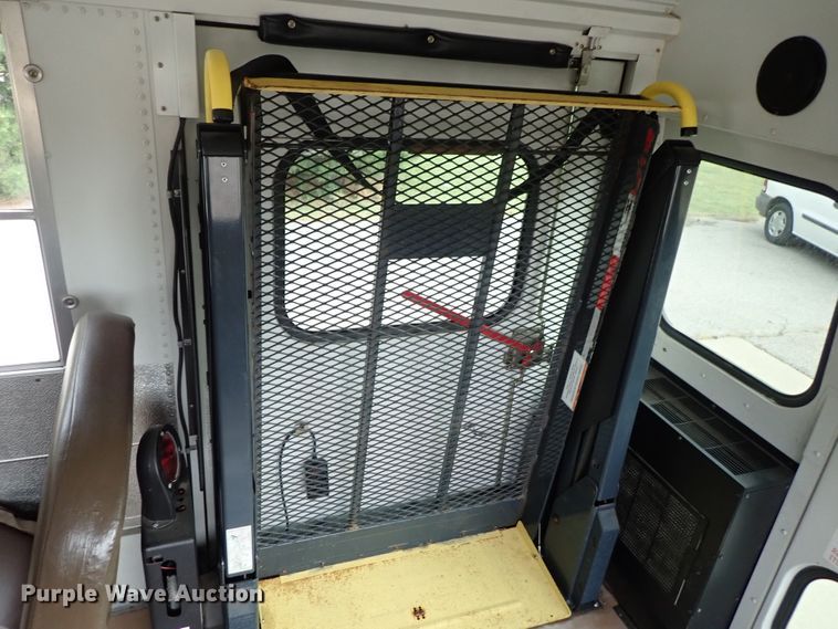 image for item DB7715 2006 Chevrolet Express 3500 Blue Bird school bus