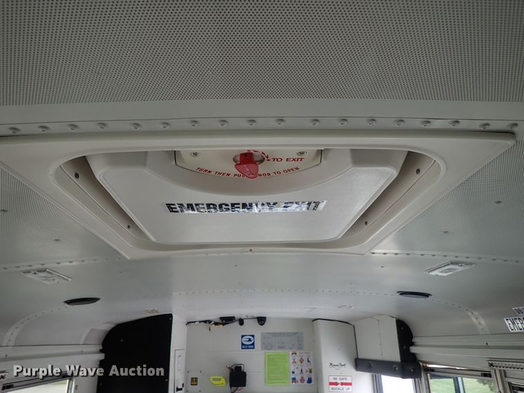 image for item DB7715 2006 Chevrolet Express 3500 Blue Bird school bus