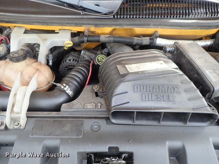 image for item DB7715 2006 Chevrolet Express 3500 Blue Bird school bus