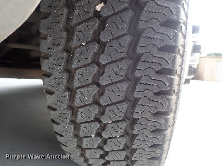 image for item DB7715 2006 Chevrolet Express 3500 Blue Bird school bus