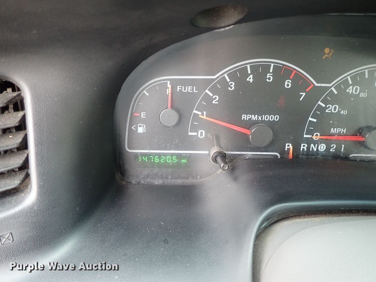 image for item DB7716 2001 Ford Windstar van