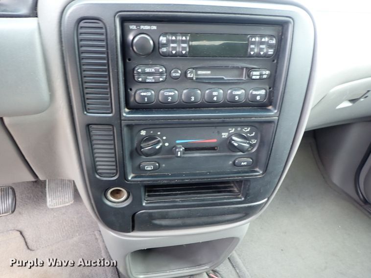 image for item DB7716 2001 Ford Windstar van