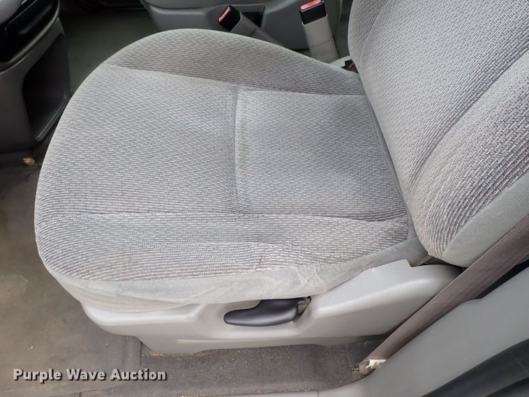 image for item DB7716 2001 Ford Windstar van