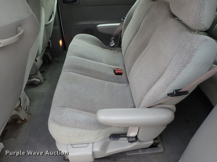 image for item DB7716 2001 Ford Windstar van