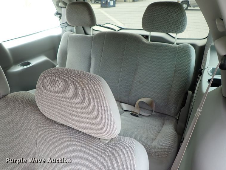 image for item DB7716 2001 Ford Windstar van