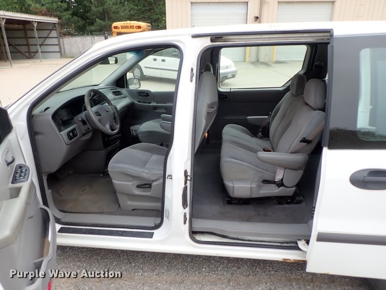 image for item DB7716 2001 Ford Windstar van