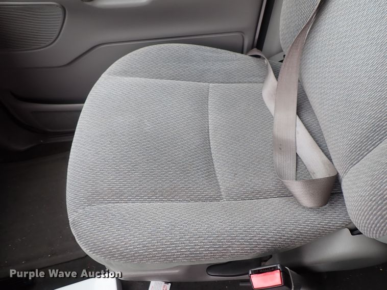 image for item DB7717 2003 Ford Windstar van