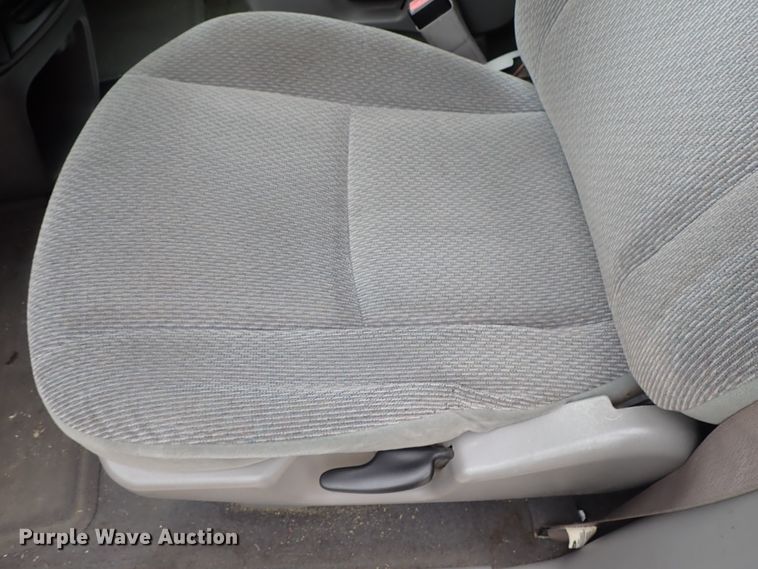 image for item DB7717 2003 Ford Windstar van