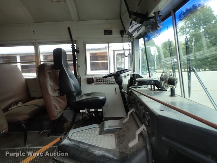 image for item DB7719 2000 Blue Bird TC2000 school bus