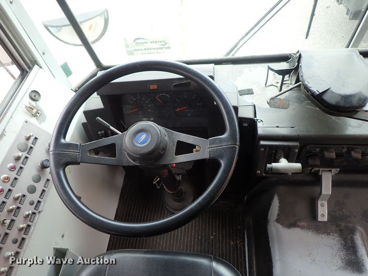 image for item DB7719 2000 Blue Bird TC2000 school bus