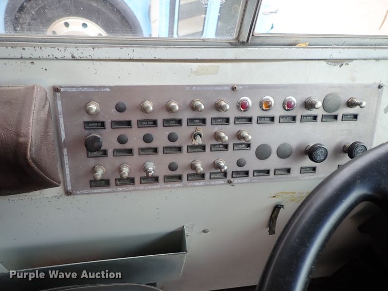 image for item DB7719 2000 Blue Bird TC2000 school bus