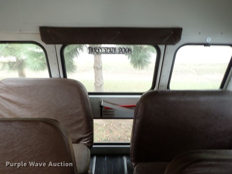 image for item DB7719 2000 Blue Bird TC2000 school bus