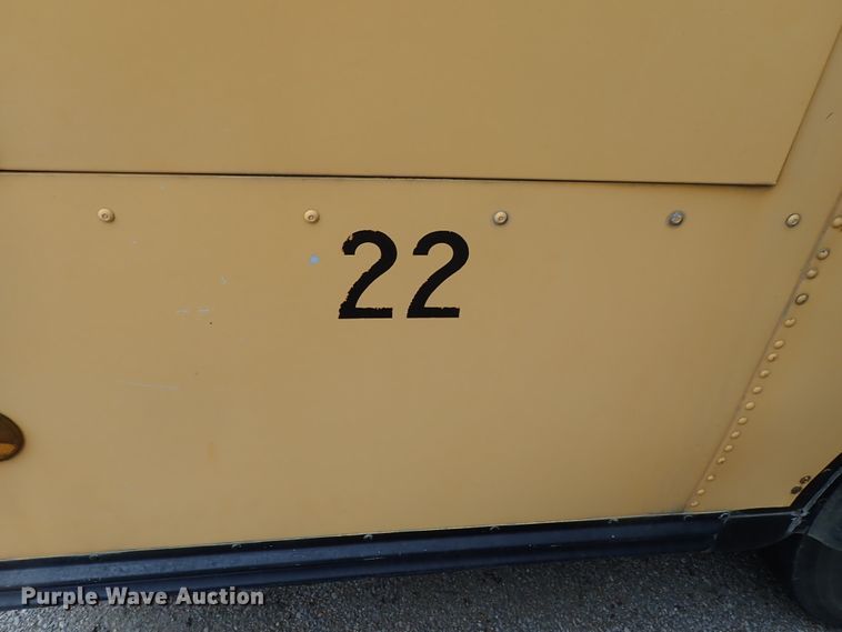 image for item DB7719 2000 Blue Bird TC2000 school bus