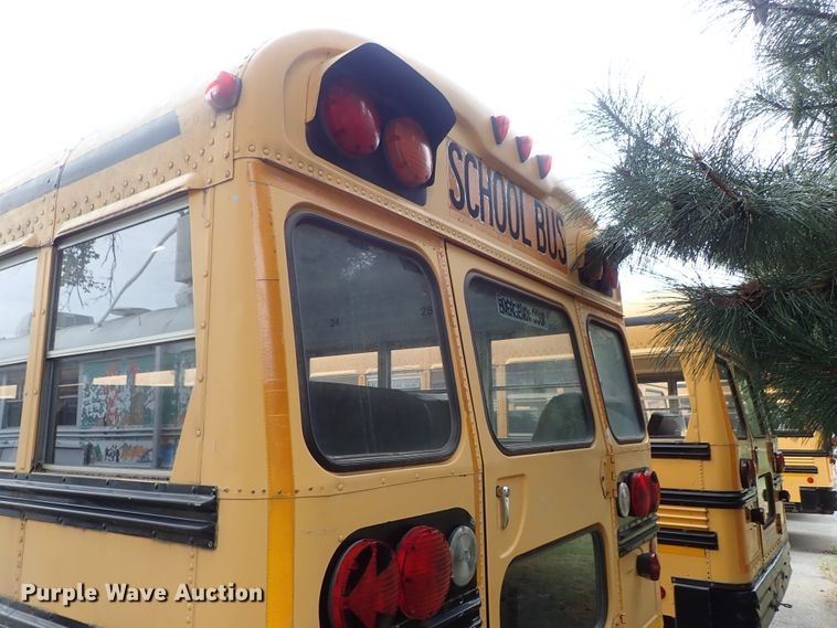 image for item DB7719 2000 Blue Bird TC2000 school bus